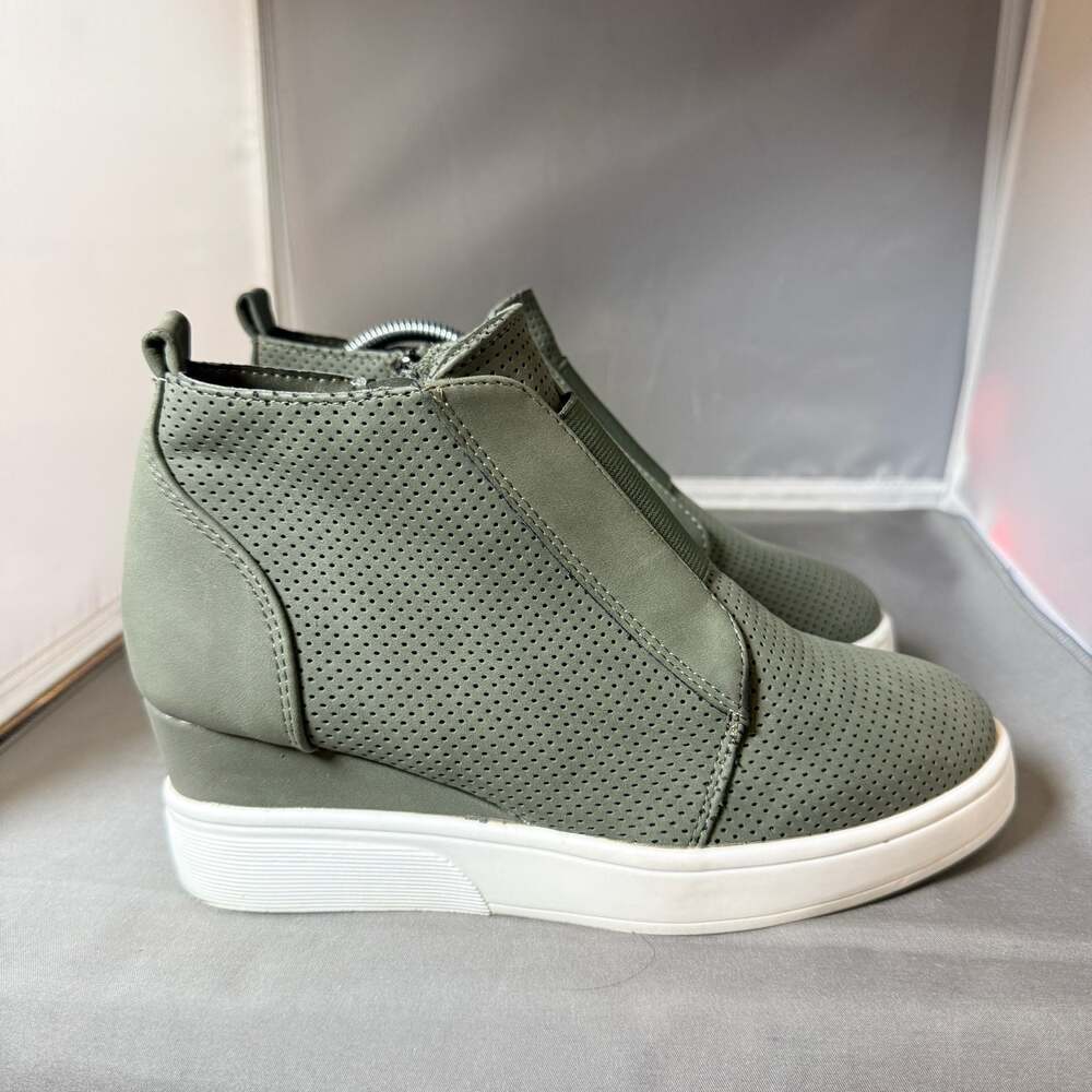 Journee Collection Clara Olive Perforated Wedge Sneakers 7W